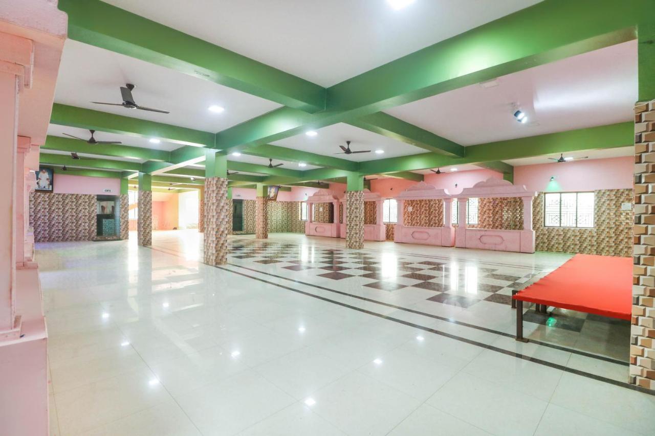 Hotel Spot On 68151 Prafulla Palace Jatani Exterior foto